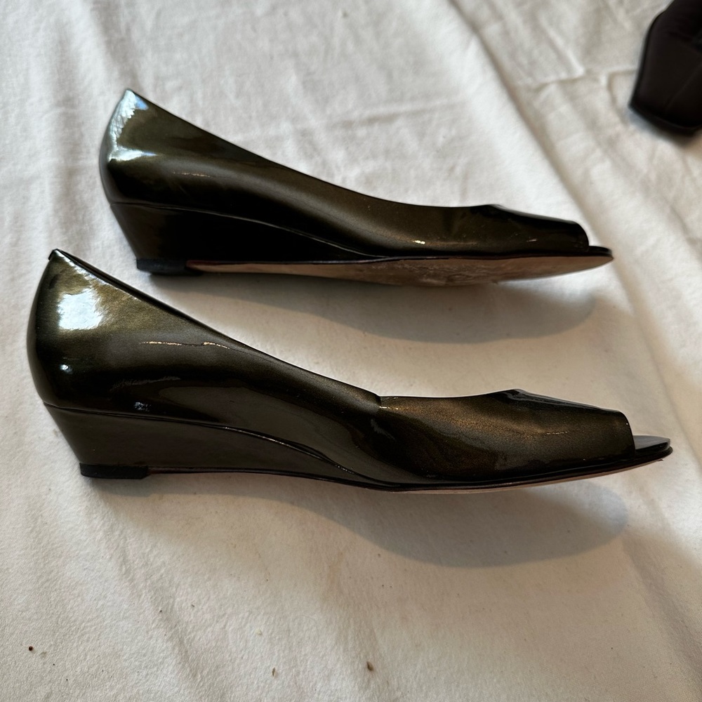 Cole Haan - Picture 3 of 4